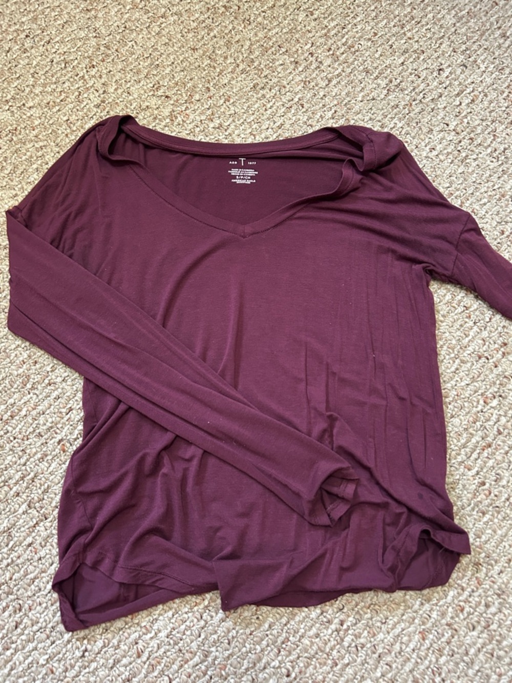 American Eagle Outfitters Women's V-Neck Long Sleeve Top - Burgundy